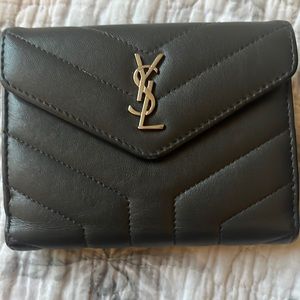 Saint Laurent Loulou Wallet card holder